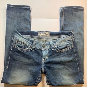 BKE Stella Distressed Size 29 Women Straight Leg Jeans.      2353
